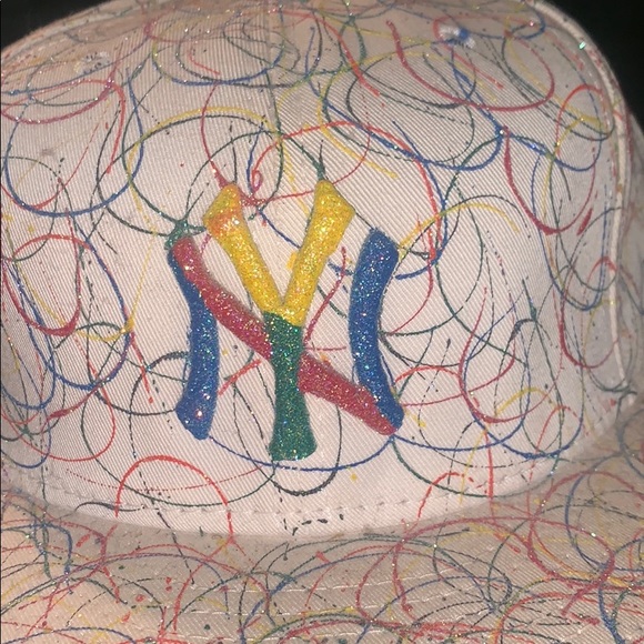 Limited men’s glitter yankee fitted - Picture 2 of 7